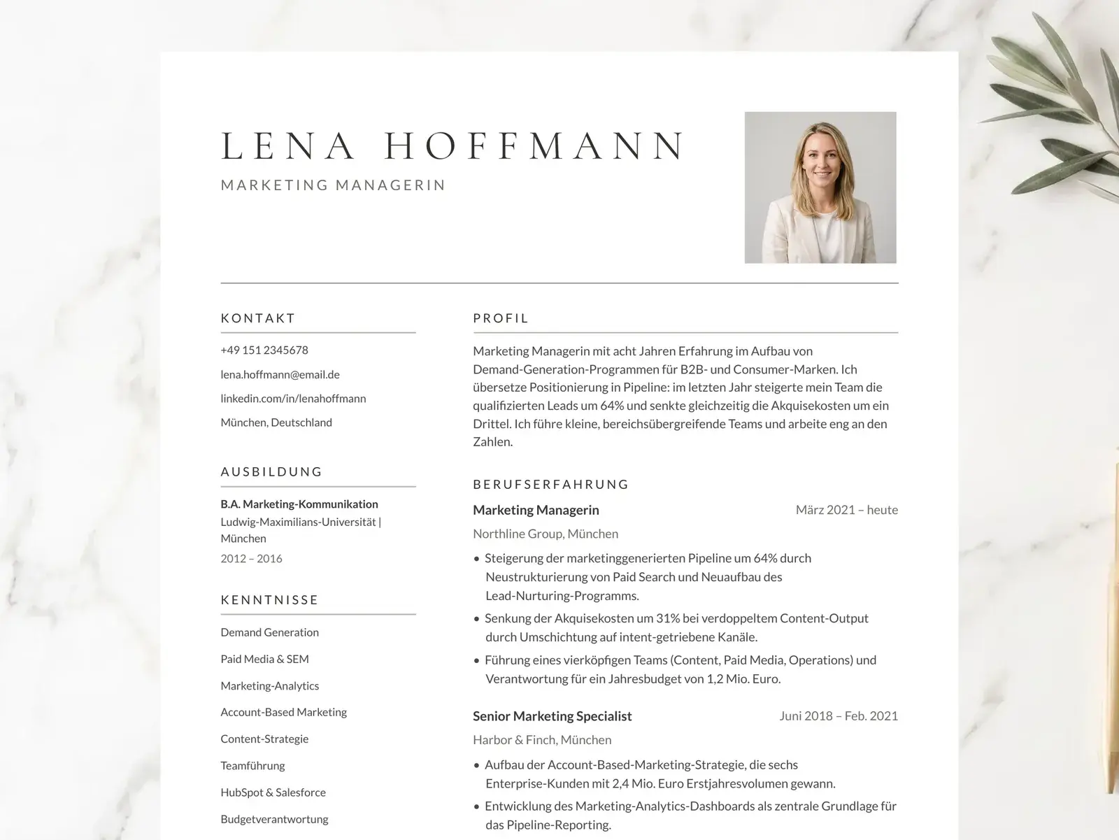 Bewerbungsvorlage Deutsch — Lebenslauf mit Bild für Google Docs, Word & Pages — image 2 of 7